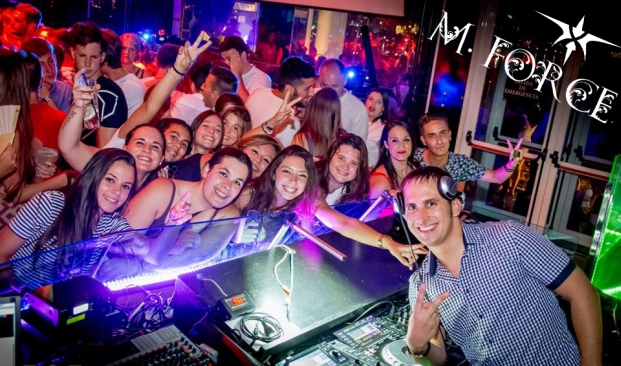 dj, deejay, dj tanfolyam, dj oktat&aacute;s, dj k&eacute;pz&eacute;s, dj iskola, dj kurzus, disc jockey, dj-zni, dj-z&eacute;s, mixelni, mixel&eacute;s, dj akarok lenni, dj szeretn&eacute;k lenni, pendive dj, hogyan legyek dj, hogyan legy&eacute;l dj, dj-nek lenni, hogyan kezdjek el dj-zni, dj-z&eacute;s alapjai, mag&aacute;n oktat&aacute;s, egy&eacute;ni oktat&aacute;s, kezdő dj, lemez lovas, kezdő lemezlovas, dj alapok, dj szett, dj felszerel&eacute;s, dj mix, dj pult, dj pult haszn&aacute;lata, M. FORCE MŰV&Eacute;SZETI ISKOLA, M. FORCE DJ TANFOLYAM BUDAPEST,  a leggyorsabban elkezdhető dj tanfolyam,  a legr&eacute;szletesebben megtan&iacute;t&oacute; dj tanfolyam, a legt&ouml;bb gyakorlati idős dj tanfolyam,